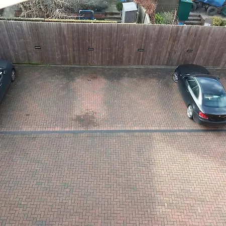 Roomy Penthouse 2 Double Bed Apartment - Spacious - Central Beeston - Free Secure Parking - Nottingham Extérieur photo