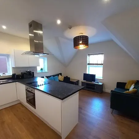 Roomy Penthouse 2 Double Bed Apartment - Spacious - Central Beeston - Free Secure Parking - Nottingham Extérieur photo